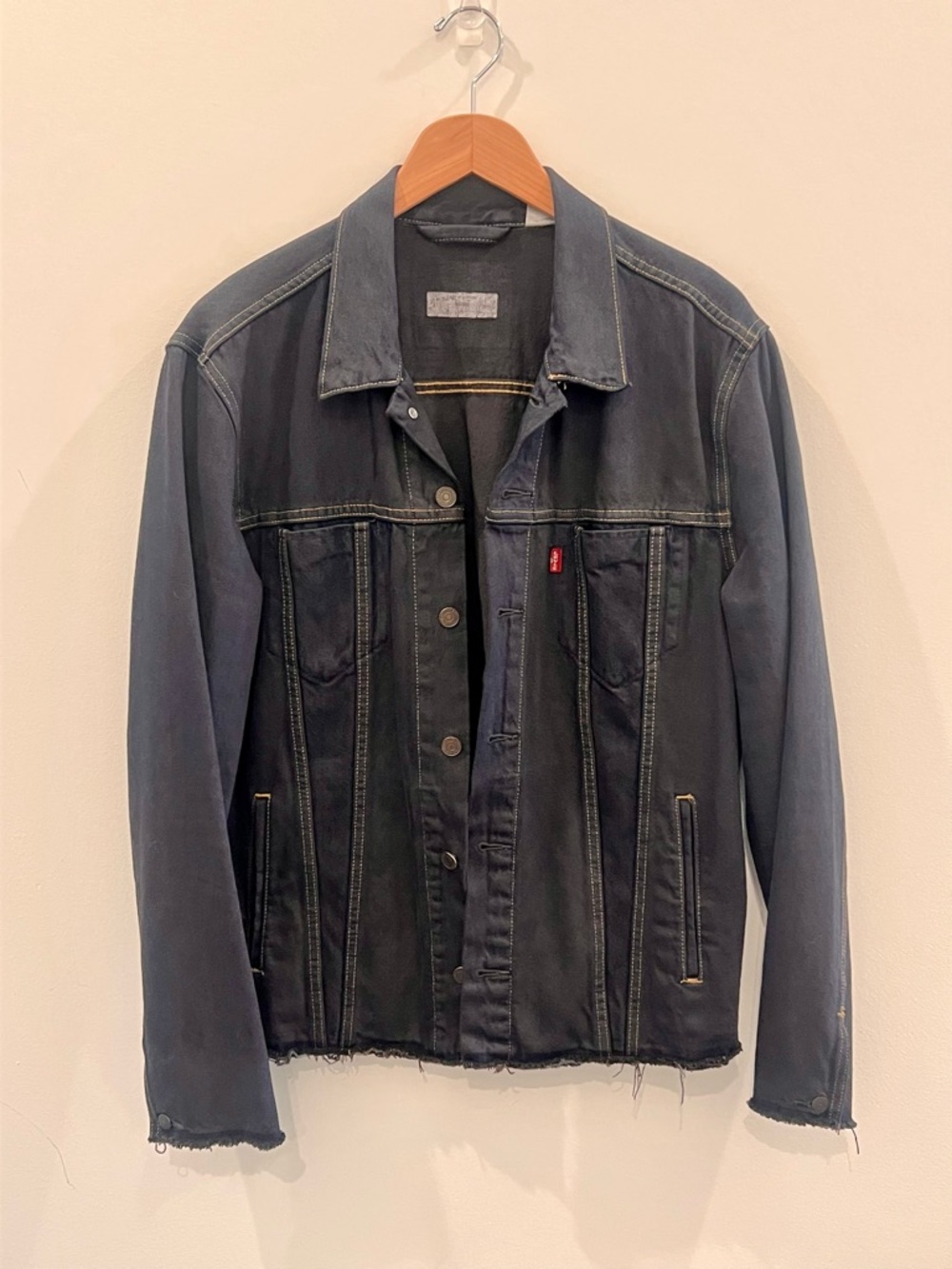 Levi’s Altered Trucker Jacket Large Denim Raw Hem Cropped Distressed